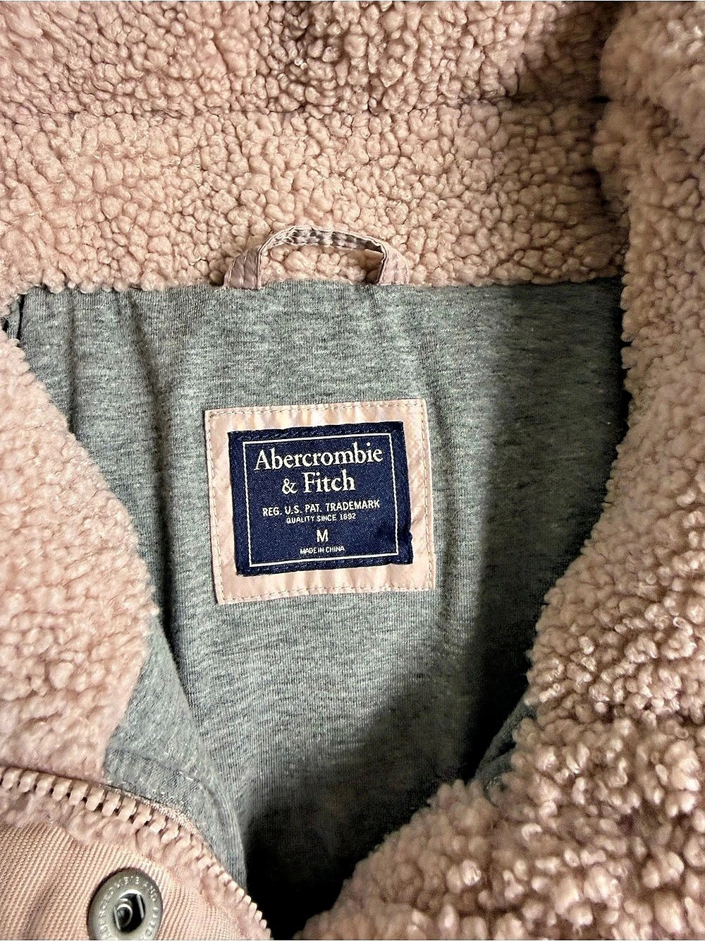 Abercrombie & Fitch Fleece Jacket in Pink Size Medium - Picture 4 of 9